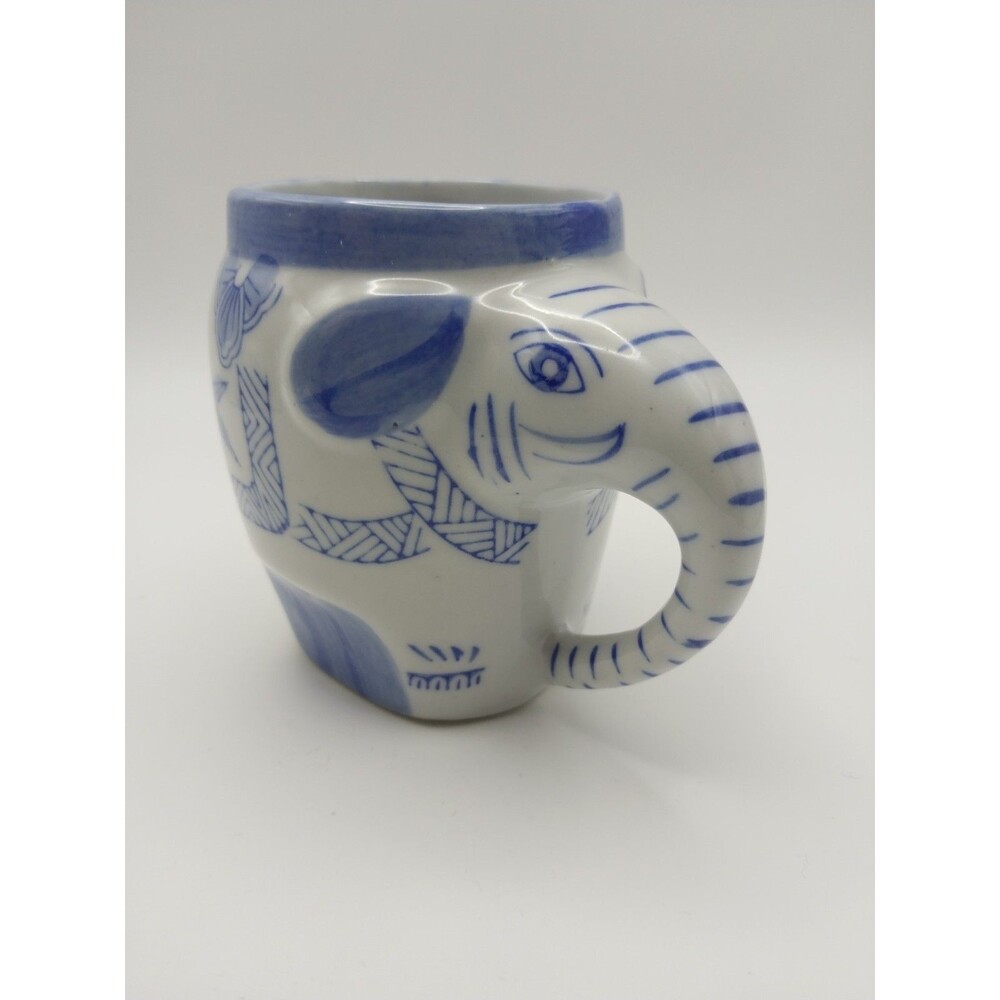 VTG Pier 1 Elephant Mug Blue and White Ceramic Trunk Up Good Luck 3D EUC